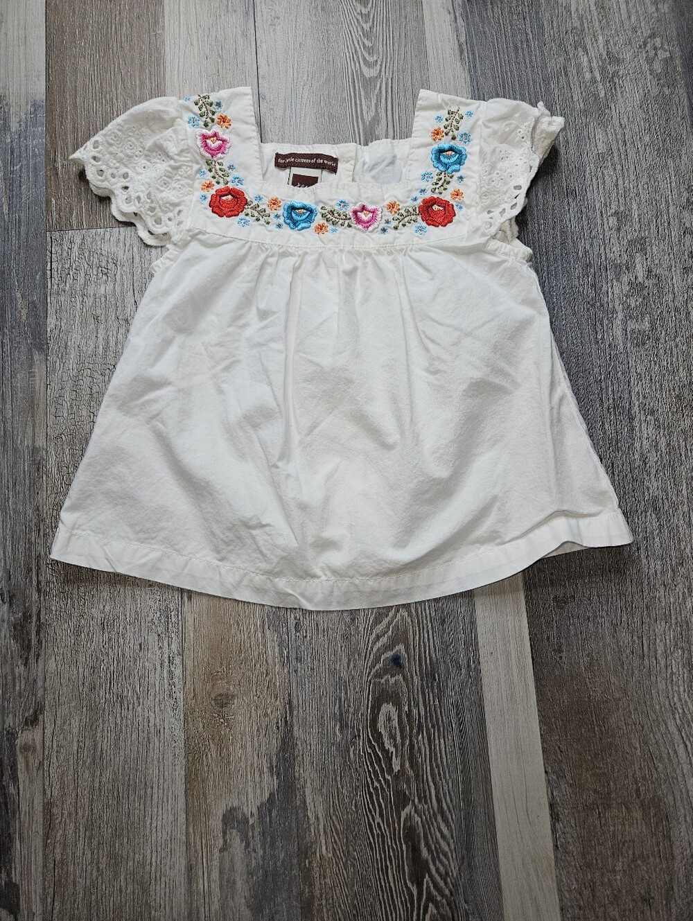 Tea Collection Size 2T Dress White Floral Embroidered